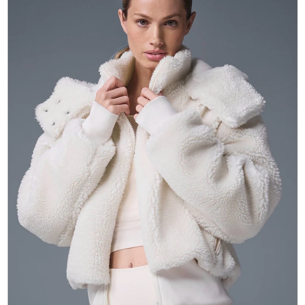 Alo Foxy Sherpa Jacket